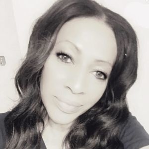 Meet your Posher, Nadia